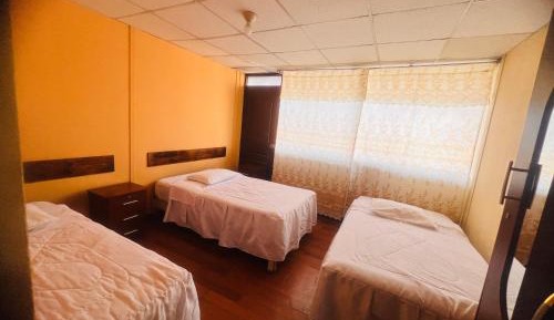 Basic Triple Room with Shared Bathroom
