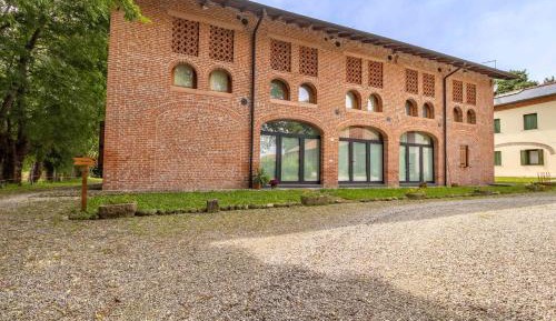 Three-Bedroom Premium Apartment