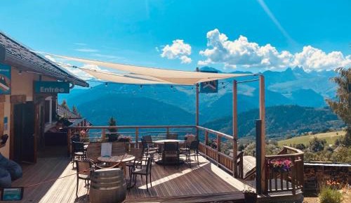 Triple Room with Mountain View