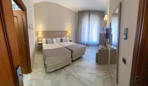 Standard Double or Twin Room with Balcony