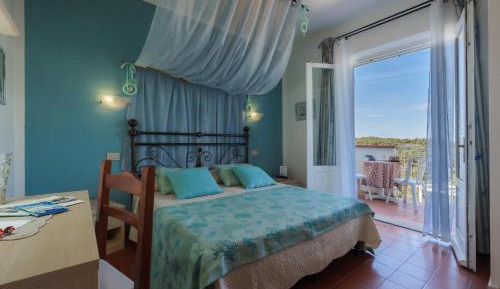 Double Room with Balcony and Sea View