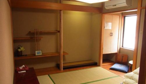 Japanese-Style Twin Room with Shared Bathroom