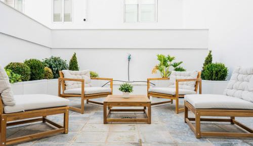 Apartment with Terrace