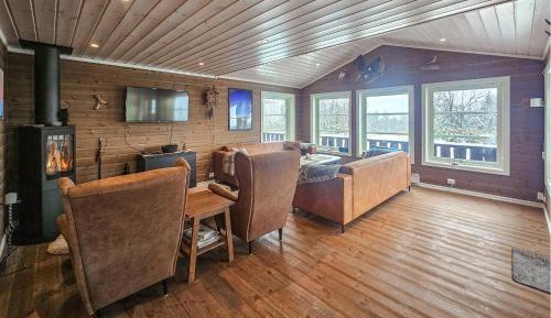 Five-Bedroom Holiday Home