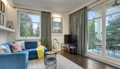 Two-Bedroom Apartment with Balcony