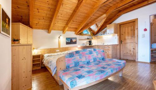 Superior One-Bedroom Apartment with Balcony