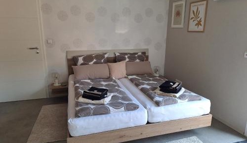 Superior One-Bedroom Apartment with Balcony