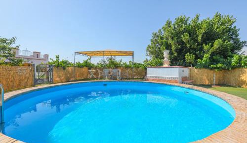 Three-Bedroom Superior Apartment