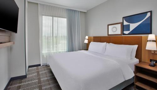 One-Bedroom King Suite