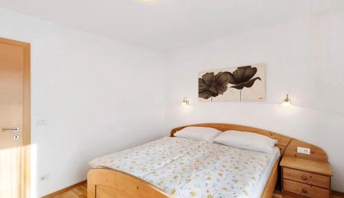 Superior One-Bedroom Apartment with Balcony