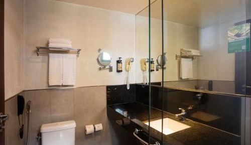 Standard Queen Apartment