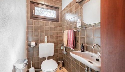 Superior One-Bedroom Apartment