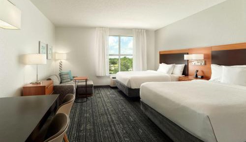 Queen Suite with Two Queen Beds  - Firework View