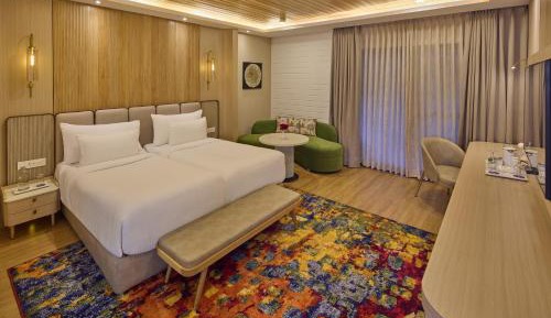 Wooden Cottages with Balcony