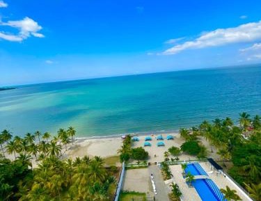 Three-Bedroom Apartment with Sea View