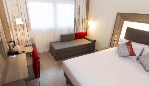 Superior Double Room with Sofa