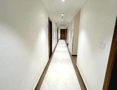 Deluxe Double Room (2 Adults + 1 Child)