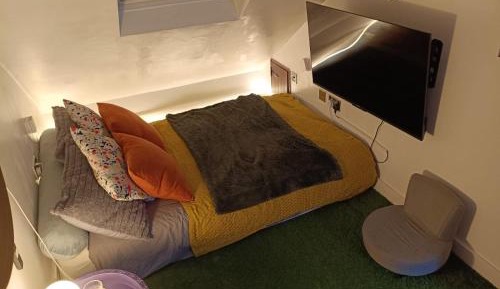 Double Room with Shared Bathroom