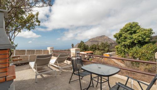 Superior One-Bedroom Apartment