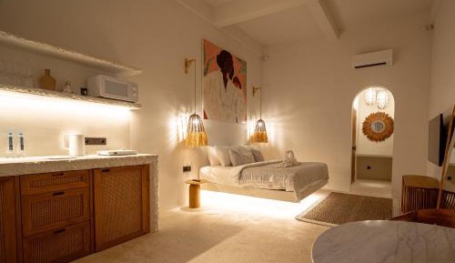 Apartment with Pool View 