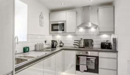 Two-Bedroom Holiday Home