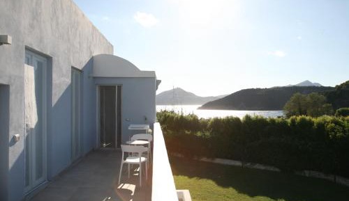 One-Bedroom Apartment with Sea View and Terrace