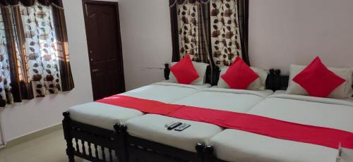 Economy Triple Room