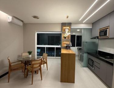 One-Bedroom Apartment with View