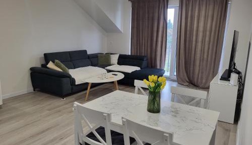 Two-Bedroom Deluxe Apartment with Balcony
