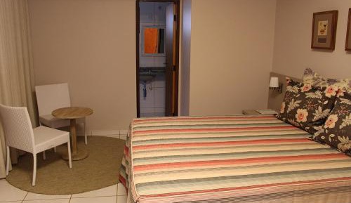 Queen Suite with Spa Bath