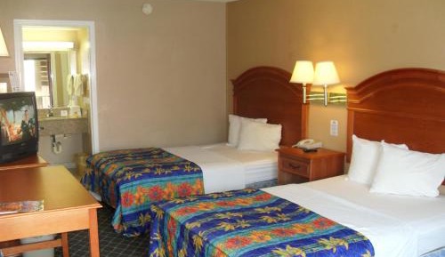 2 Double Bed, Mobility/Hearing Accessible Room, Roll-In Shower,Non-Smoking