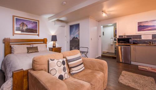 Executive Studio
