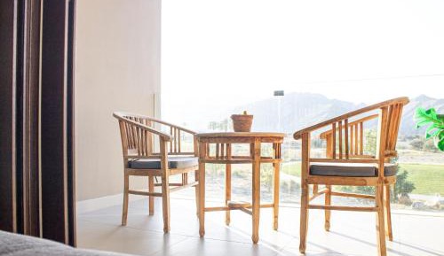 Studio with Garden View