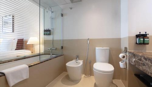 Family Room Sofa Bed Courtyard Access