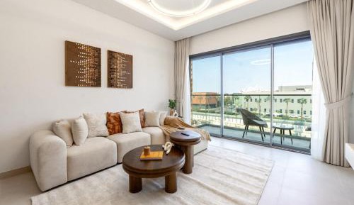 One-Bedroom Apartment with Balcony