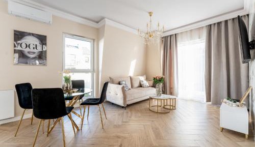 One-Bedroom Deluxe Apartment