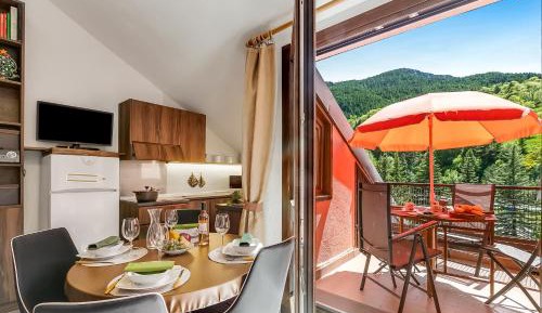 Apartment with Balcony