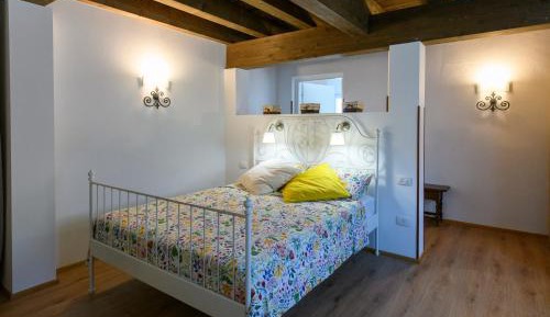 Deluxe One-Bedroom Apartment with Garden View