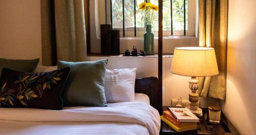 Queen Room with Garden View
