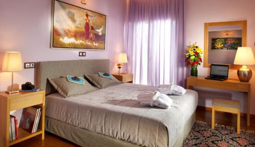 Executive Cocomat Room (4 adults)