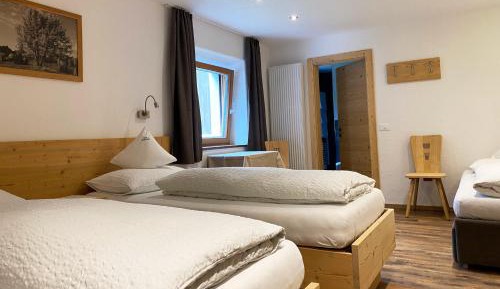 Comfort Triple Room with Shower