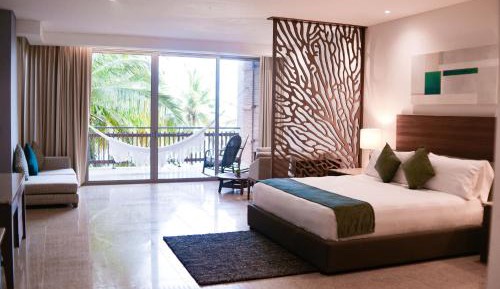 Deluxe Suite with Sea View