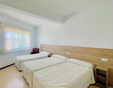 Triple Room with Bath