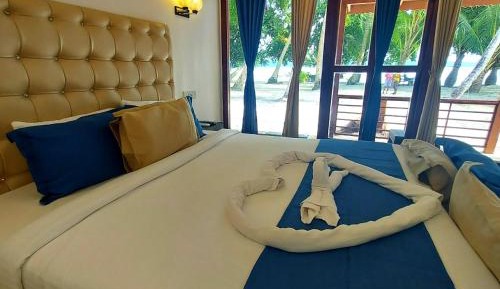 Queen Suite with Sea View