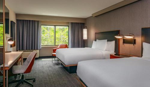 Queen Room with Two Queen Beds and Adapted Tub - Mobility and Hearing Accessible