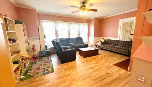 Two-Bedroom Deluxe Apartment