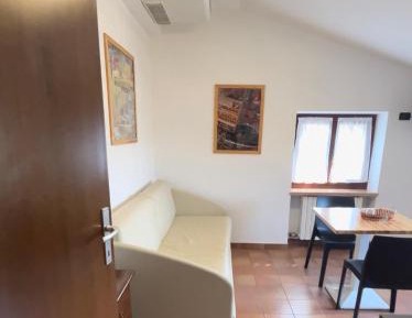 One-Bedroom Apartment with Garden View