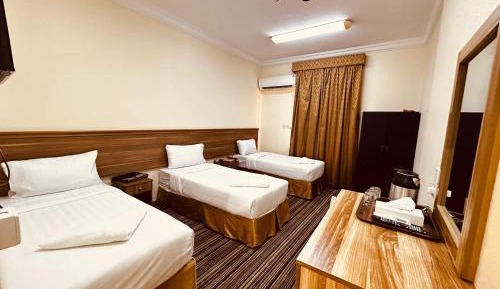 Triple Room with Private Bathroom