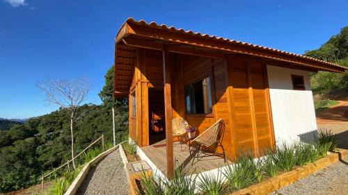 Deluxe Room (1 adult + 1 child)