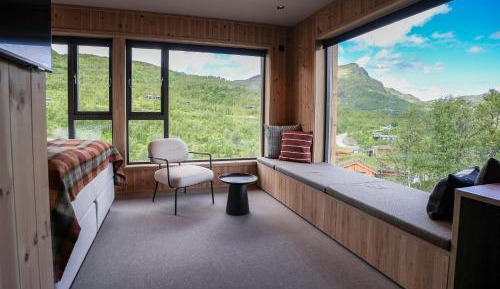 Junior Suite with Mountain View